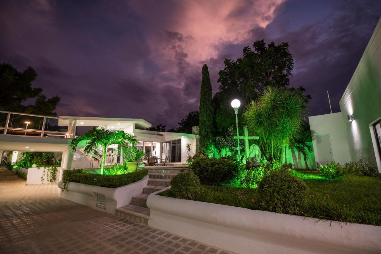 Saastah Hotel Boutique Valladolid  Bagian luar foto